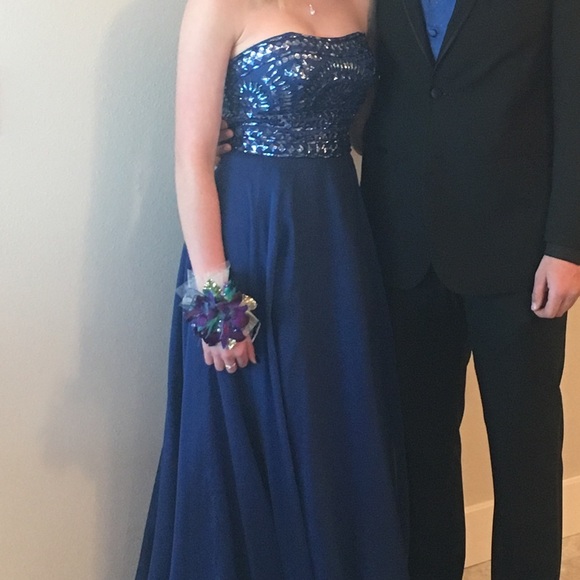 Sherri Hill Dresses & Skirts - Sherri Hill long royal blue prom dress.